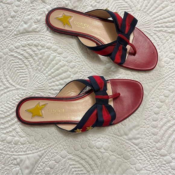 GUCCI Web Star Sandal Flip Flop Patriotic Gold Star Red Blue Bow Flat Size 37 - Picture 2 of 8